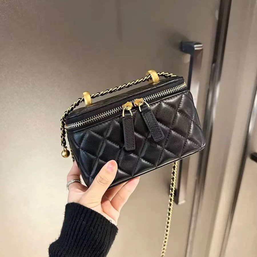Chanel Style Sheepskin Box Bag Genuine Leather Women's Bag Gold Ball Diamond Plaid Chain Bag High-grade Lipstick Crossbody Bag Small Square Bag