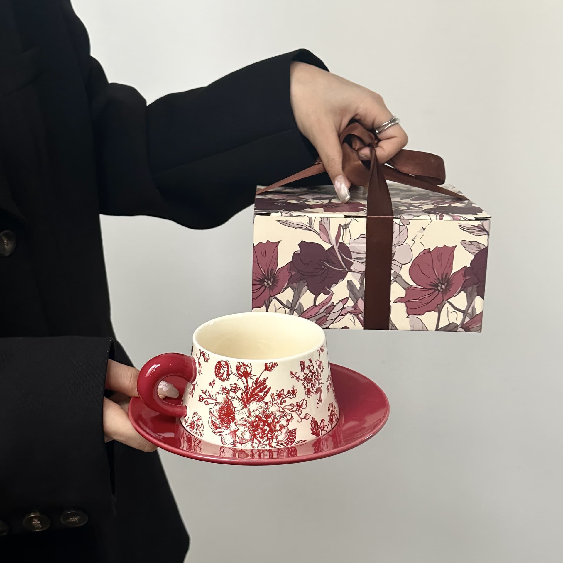 Premium Souvenir Gift for Women, Best Friend, Bridesmaid, Small Gift, Wedding Coffee Cup and Saucer, Company Annual Meeting Opening Event
