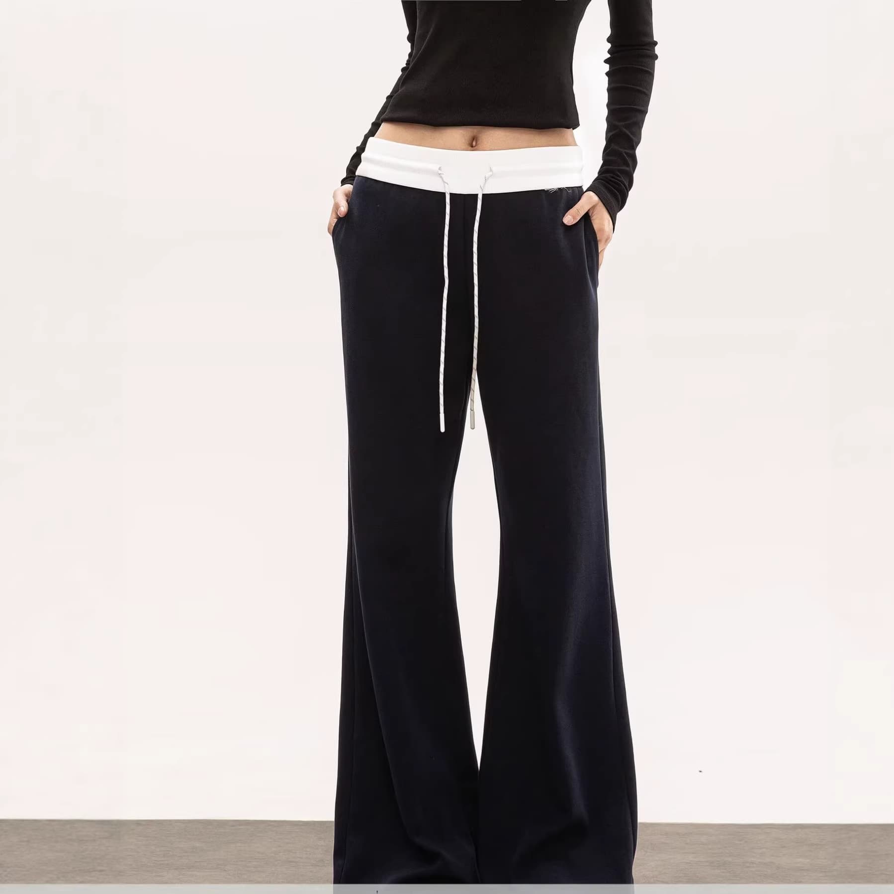 Factory Direct New American Style Athletic Flared Sweatpants for Men and Women, Autumn High-Waisted Slimming Casual Pants, Relaxed Fit Long Pants