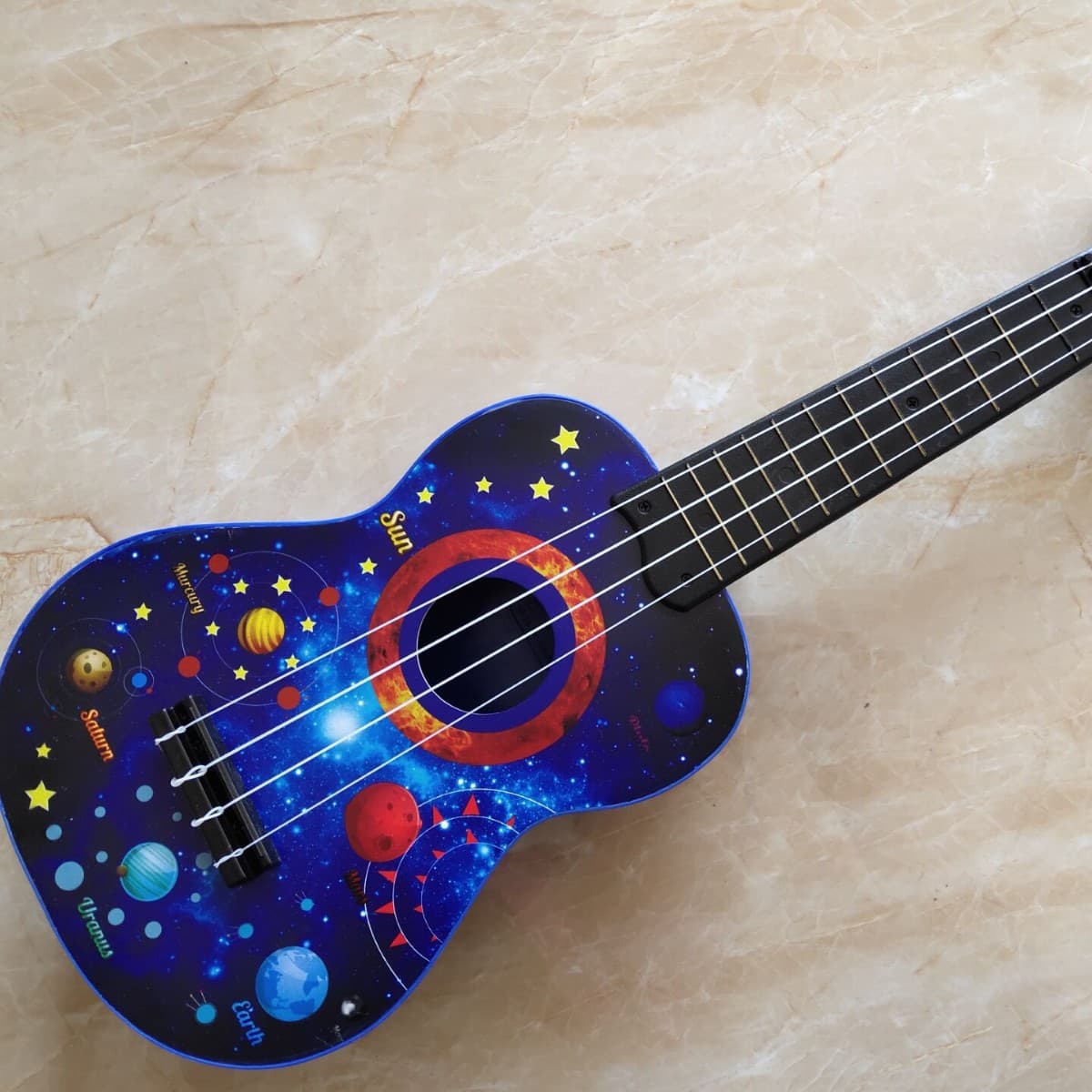 Original genuine 21-inch Hawaiian ukulele wooden children's guitar four-string S-type ukulele clear.