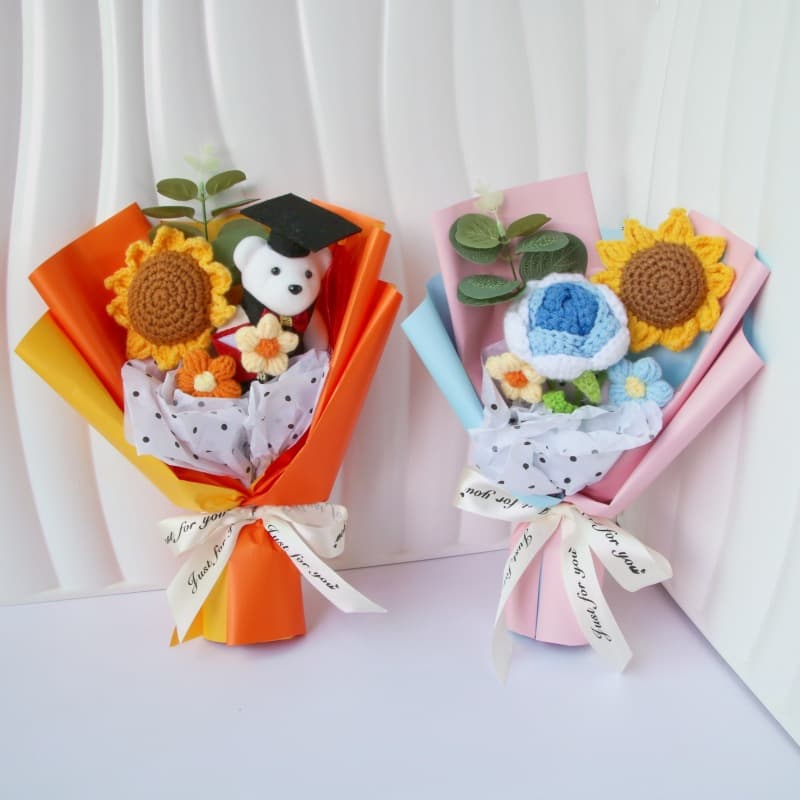 Sunflower Rose Yarn Knitted Artificial Flowers for Doctor Graduation, Teacher's Day, Valentine's Day Bouquet for Classmates and Teachers