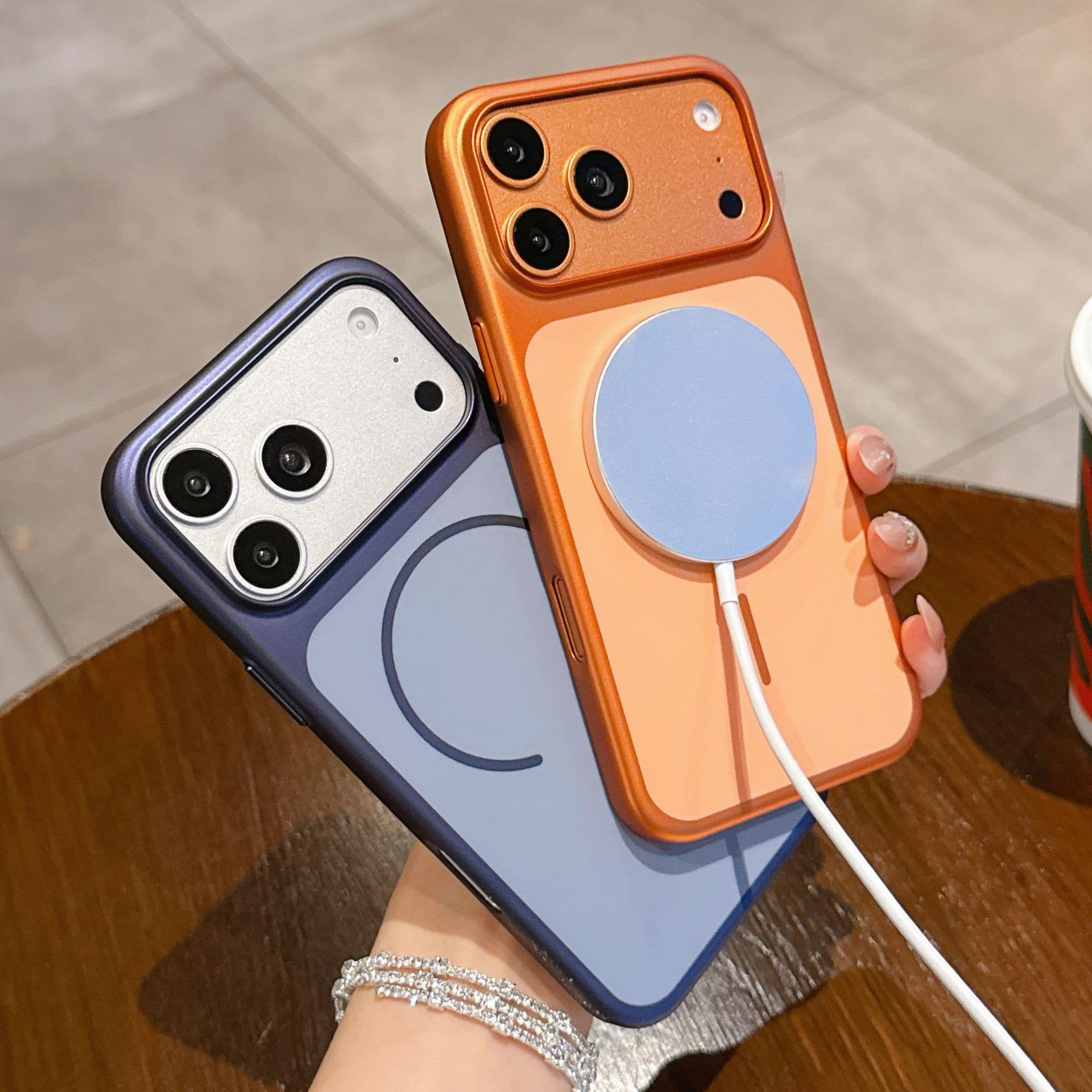 Suitable for Apple 17 Promax mobile phone case second generation excimer soft iPhone 16 magnetic charging 15 protective case