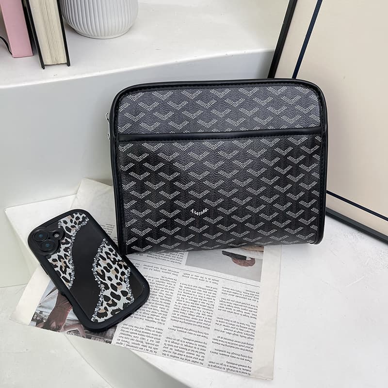 Goyard Grained Leather High-End Unisex Large-Capacity Portable Toiletry Bag, Fashionable Versatile Clutch and Underarm Bag