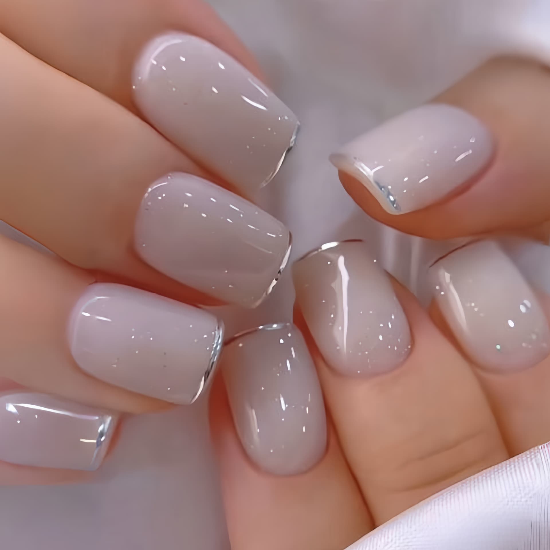 Press-On Nail Tips Medium-Long Oval Square Fake Nails French Silver Edge Removable