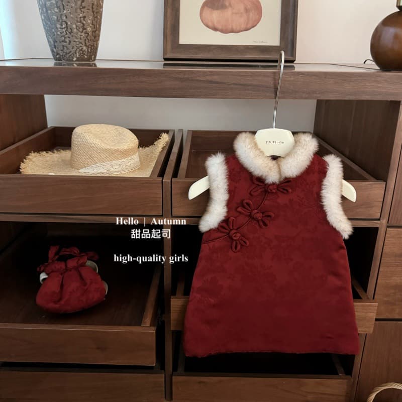 【Dessert Cheese】Good luck! Original new Chinese style brocade red cheongsam dress for baby girl New Year's greetings