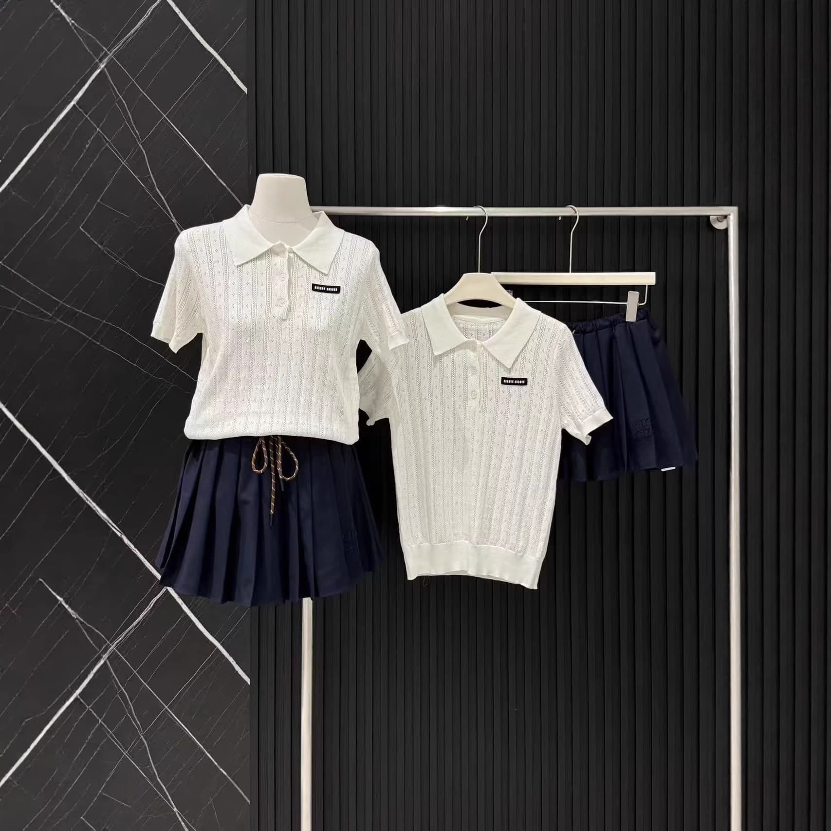 Miu High-Edition Letter Appliqué Short-Sleeve Polo Collar Knitwear for Women, Summer Thin Chanel-Style Hollow Top