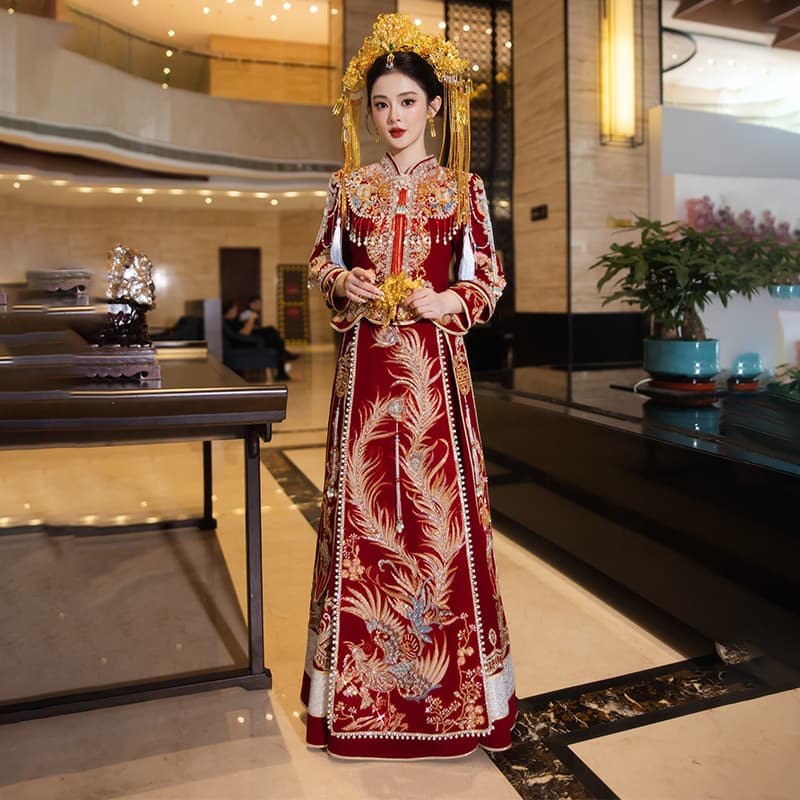 Heavy Industry Bride Xiuhe Wedding Dress Wedding Dress 2026 New Luxurious Chinese Dragon and Phoenix Gown Wedding Dress Slim and Slim