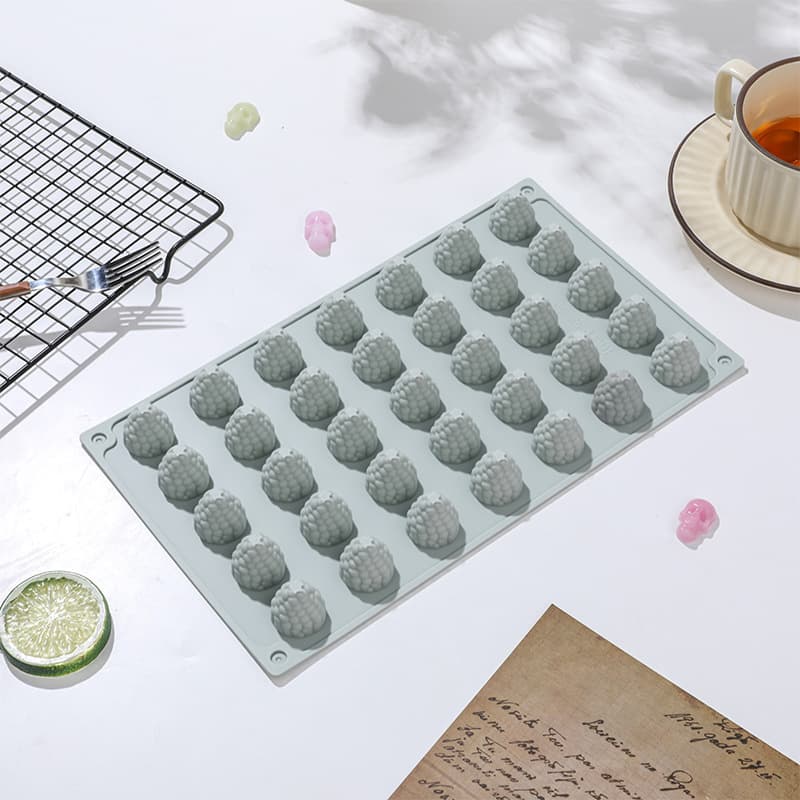 New 35-cavity pine cone series chocolate mousse food-grade silicone mold, easy to demold and easy to clean baking mold