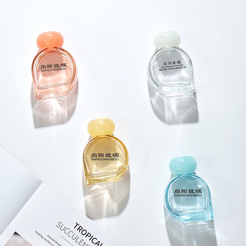 2025 New Flameless Aromatherapy Bottle Ornament Dried Flower Glass Fragrance Bottle Toilet Bedroom Perfume Aromatherapy Bottle Fragrance