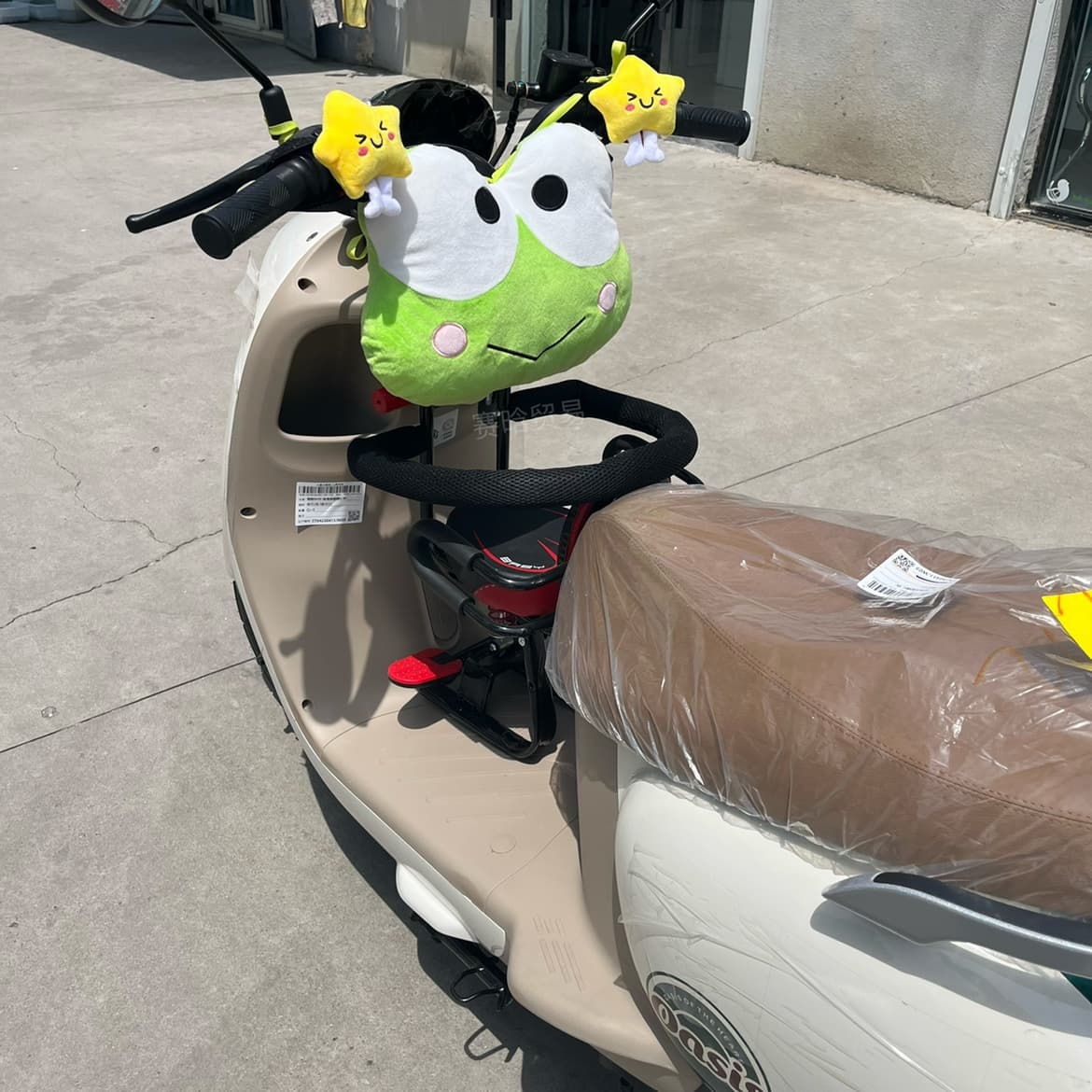 Suitable for Electric Scooters, Baby Head Protection Anti-Collision Pad, Thickened Front-Mounted Large-Size Child Impact Guard for Battery-Powered Scooters