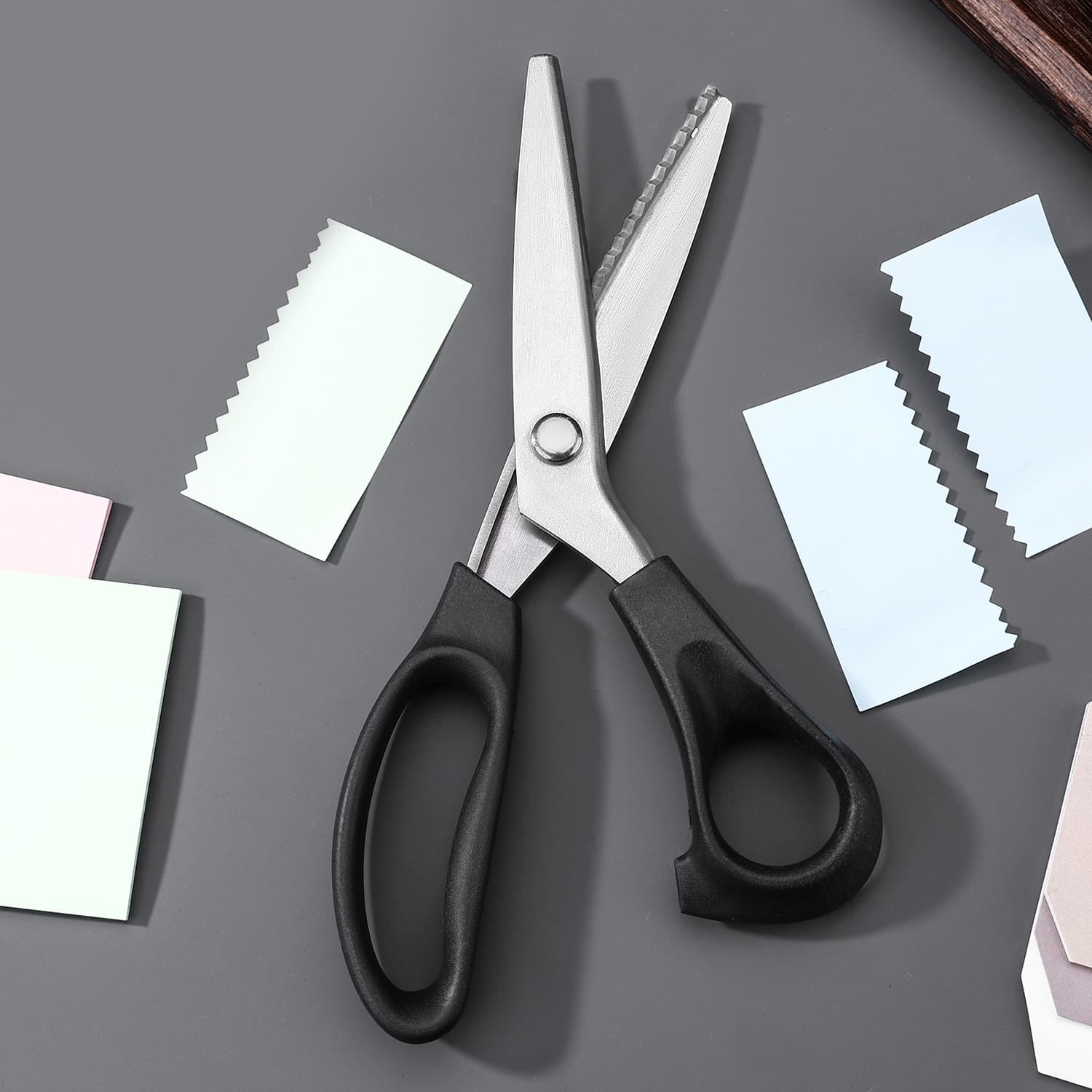 Custom pinking scissors, no-sew wave-edge sewing scissors, triangular serrated lock-stitch fabric cutter, specialized stainless steel