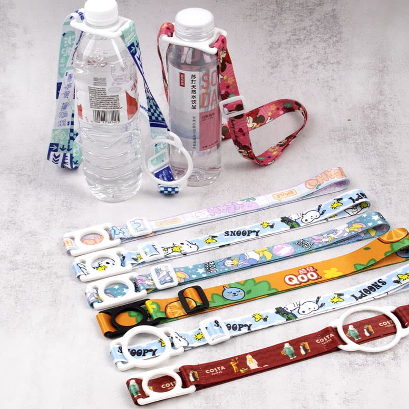 In Stock Hot-Selling Mineral Water Bottle Strap Cartoon Drink Bottle Strap Polyester Printed Water Cup Strap with Silicone Buckle Lanyard