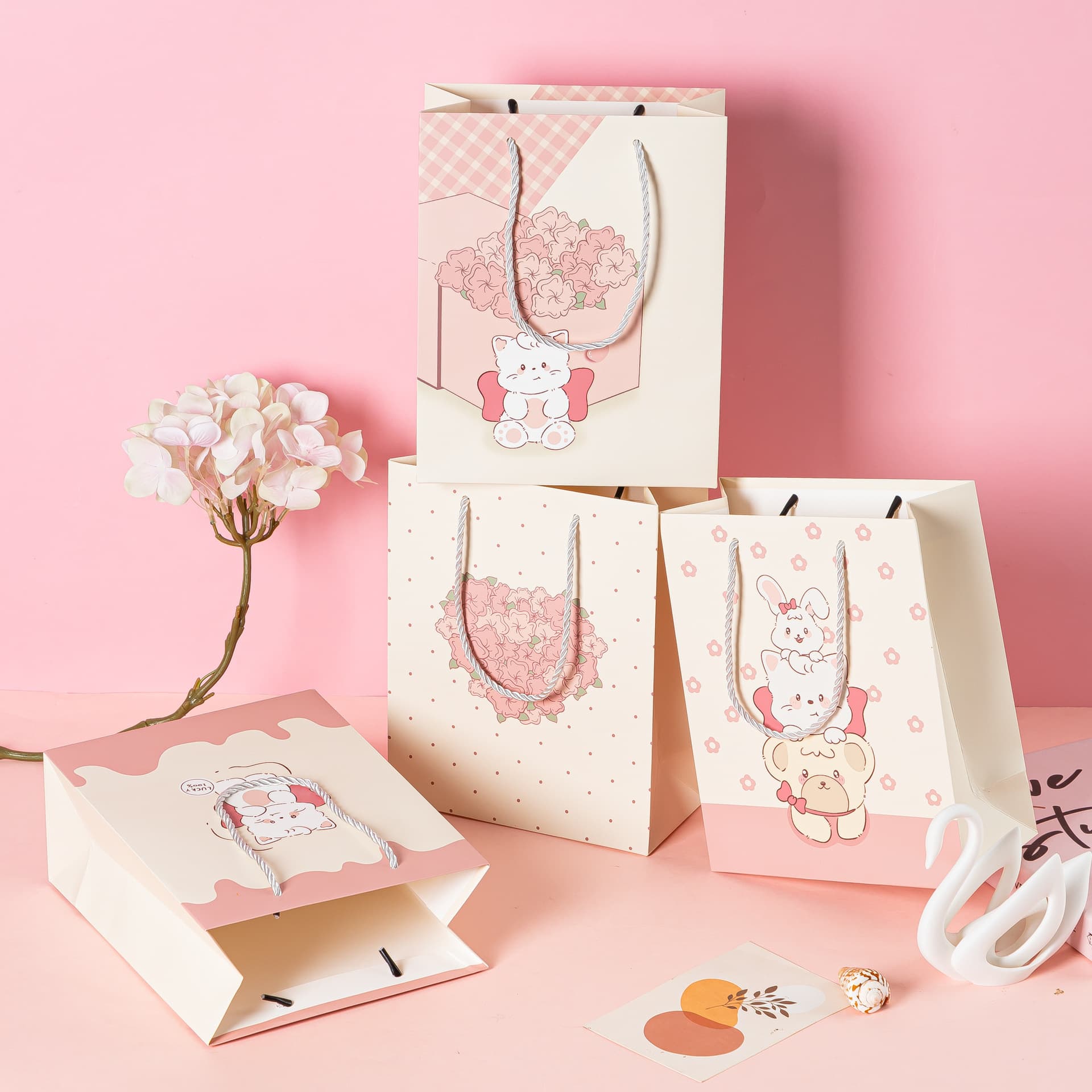 New Pink Flower Bear Series Exquisite Gift Bag Factory Direct Wholesale