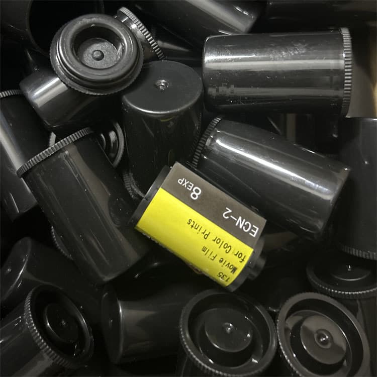 26-year Sweet Heart color negative 135 type 35mm movie film 8 exposures ECN2 waterproof camera use