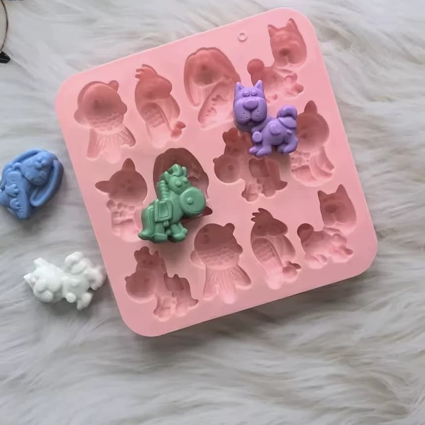 In Stock: 12-Piece Set of 6 Different Animal-Shaped Silicone Cake Molds, Resin Molds, Pudding Chocolate Baking Tools