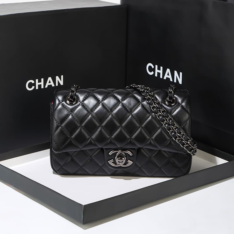 Xiaoxiang Style CF Chain Bag 2026 New Diamond Quilted Shoulder Crossbody Bag Women's Genuine Leather Fashion Versatile Underarm Bag