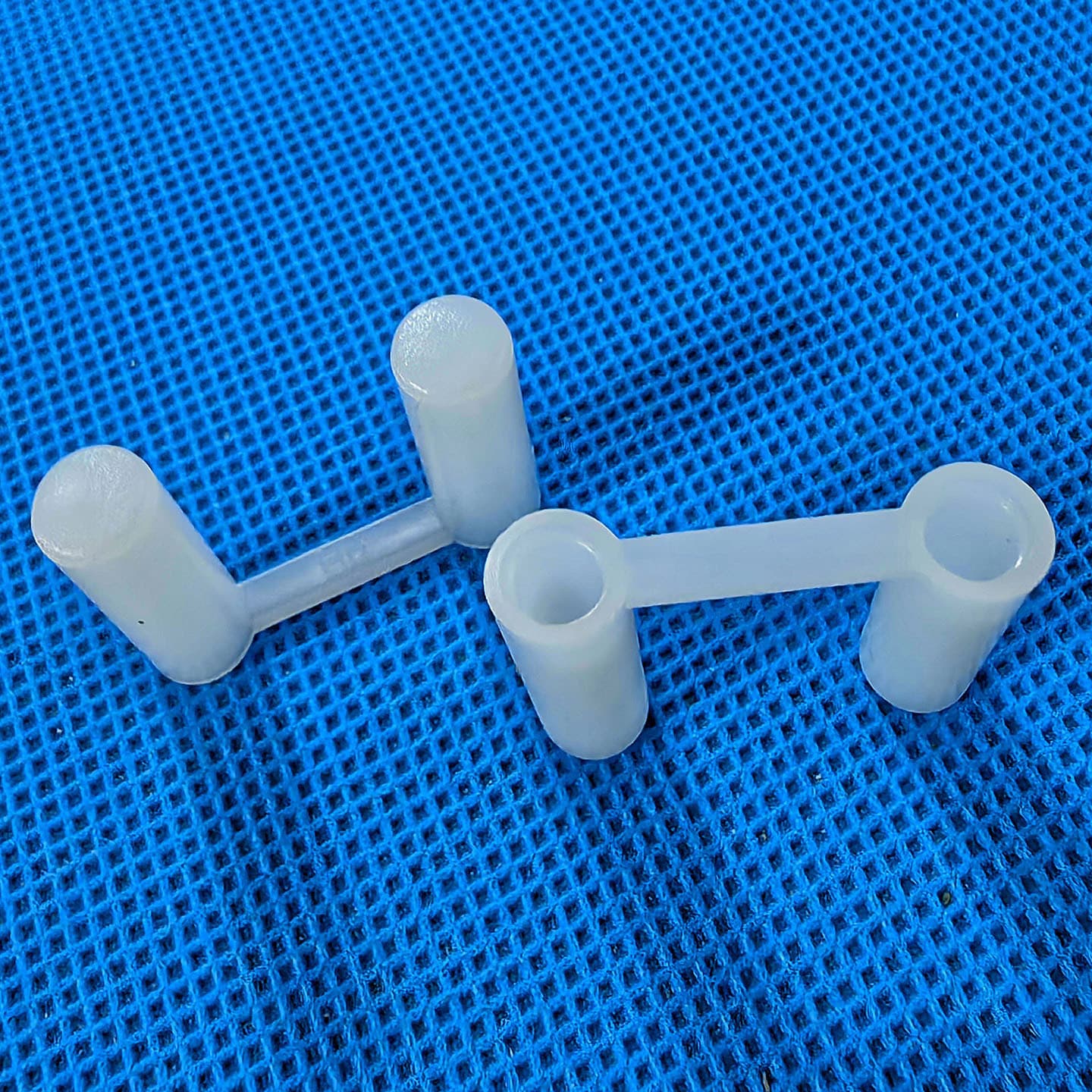 4.0 European standard sleeves, 4.8 regulatory Korean standard plug protectors, PE plastic two-pole power plug dust covers