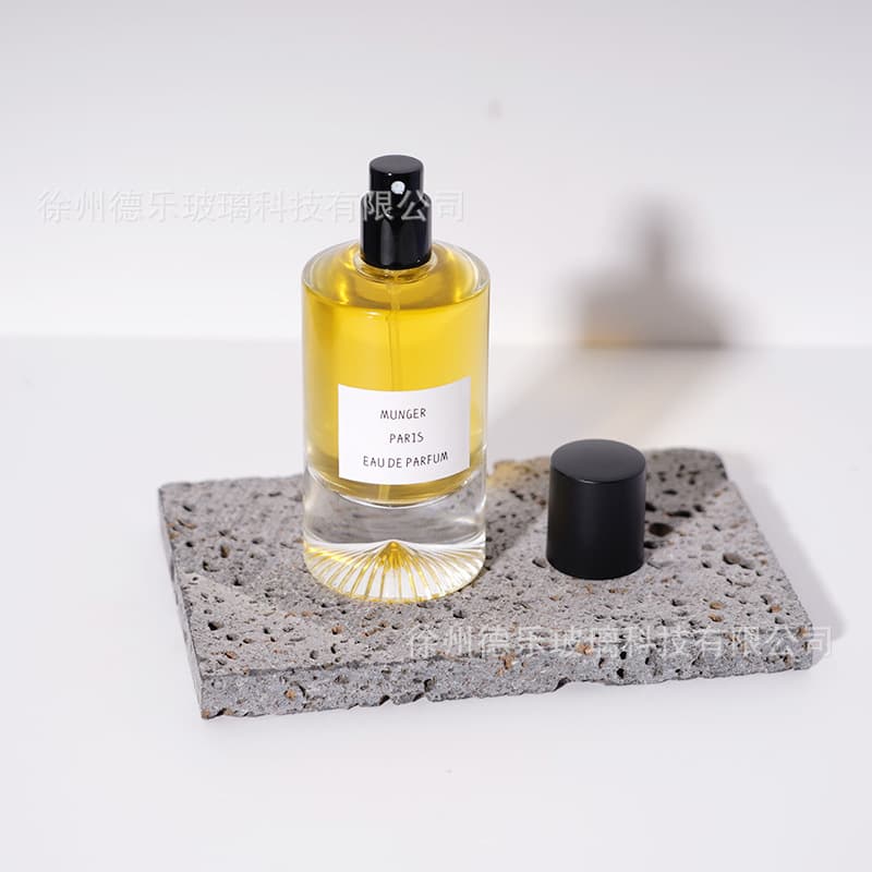 Wholesale 50ml Perfume Bottle Transparent Glass Cosmetic Spray Bottle Niche DIY Perfume Bottle Perfume Refill Bottle