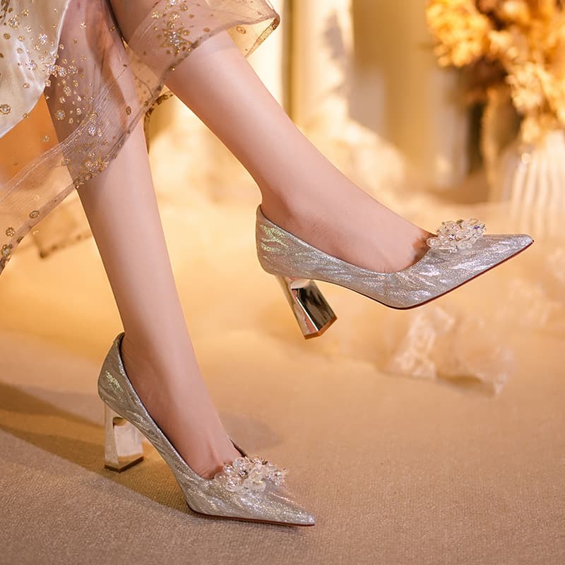 X3104-A56 fine shiny thick heel wedding shoes for women 2026 new Xiuhe wedding dress two wear beautiful rhinestone flowers