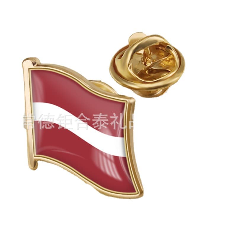 Factory direct sales Latvian flag crystal epoxy badge friendship flag custom-made flag badges of all countries in the world