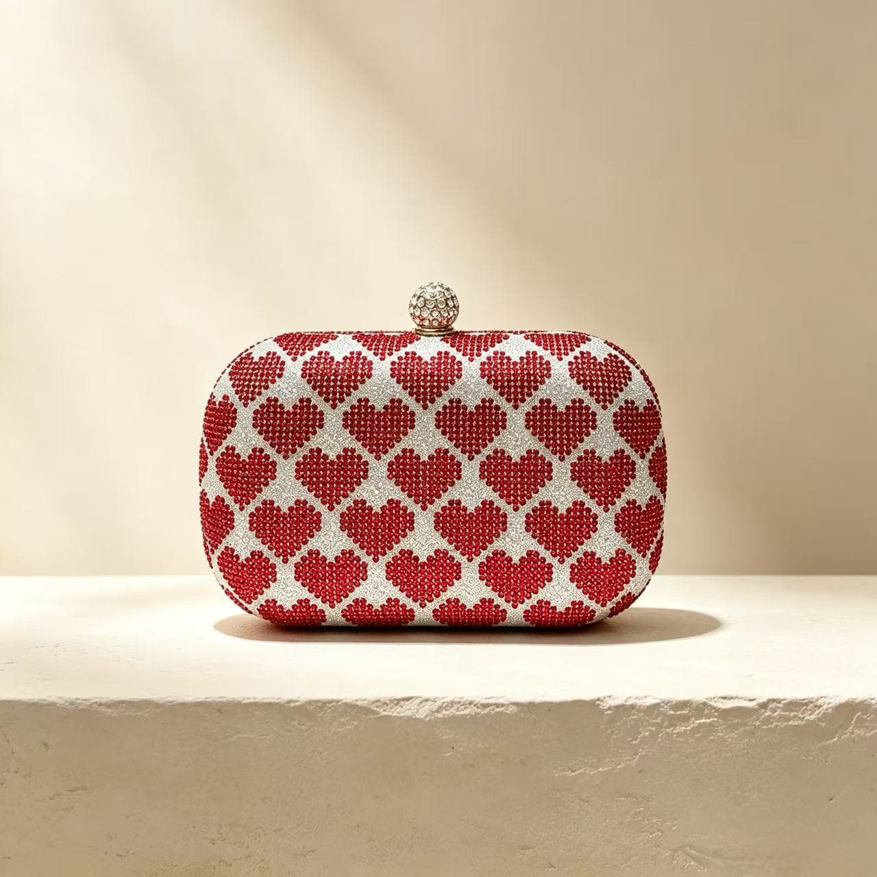 European and American cross-border ladies' dinner bag with diamond love clutch bag, party banquet cocktail party, cute little fresh evening bag
