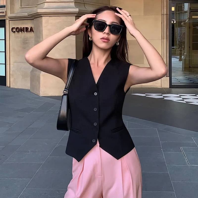 Black V-Neck Blazer Vest for Women, Vintage Short Style, Layered Fashion Vest, Sleeveless Jacket