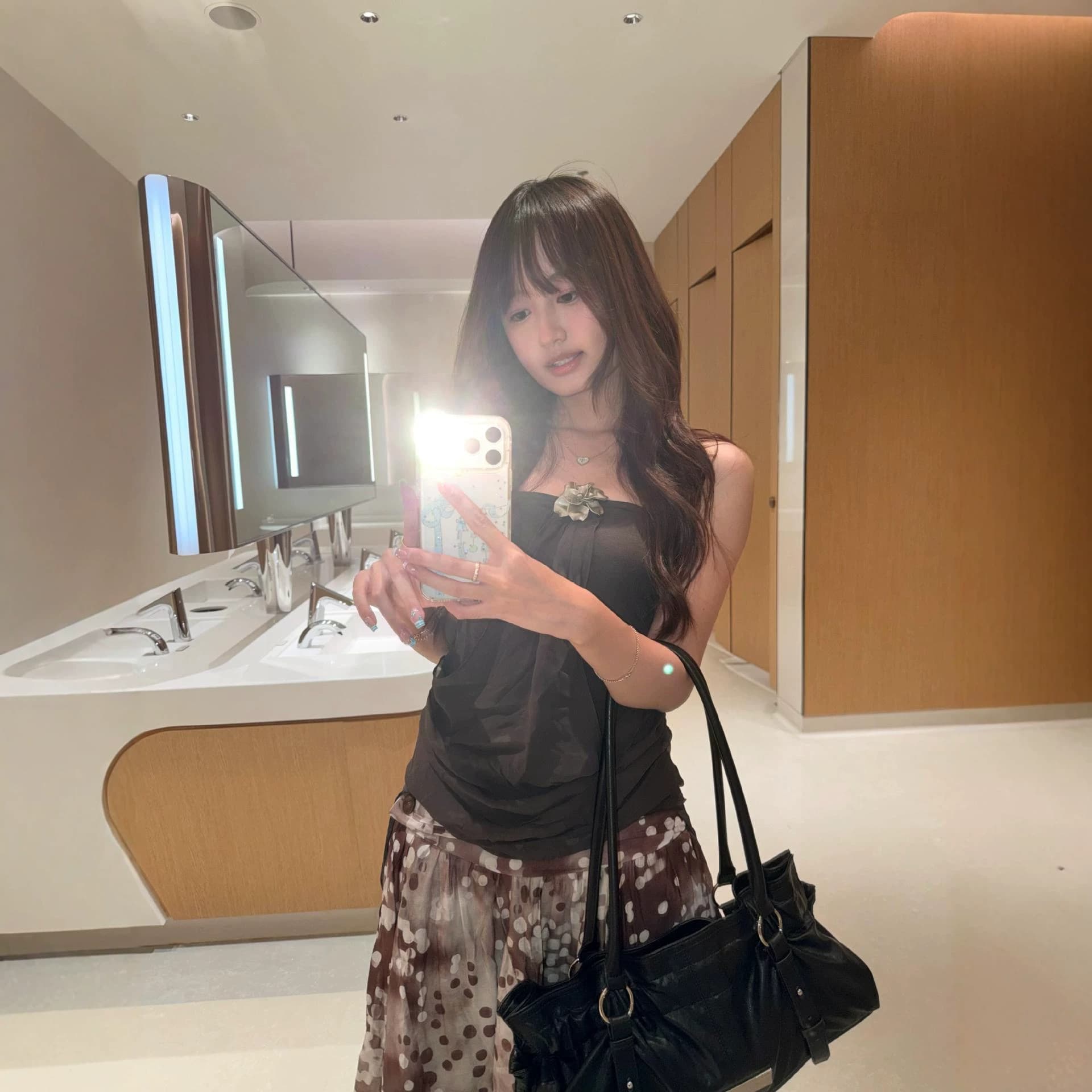 Retro Queen Style Multi-Wear Halter Neck Tube Top Cape Style T-Shirt for Women, Summer Designer Draping Slimming Top