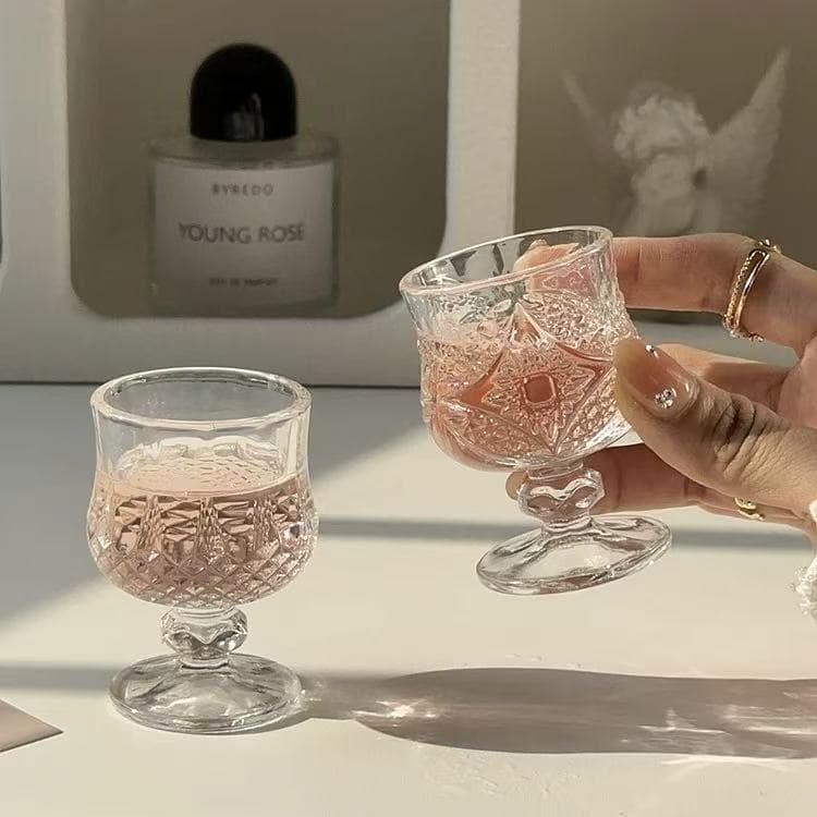 Creative Retro Etched Glass Mini Wine Glass, Exquisite Stemmed Dessert Glass, High-End Small Shot Glass