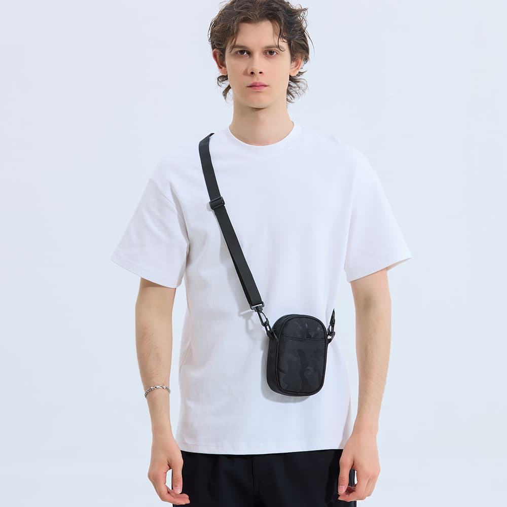 Camouflage crossbody bag men's trendy brand Japanese ins trendy small bag mini backpack men's shoulder bag casual black shoulder bag