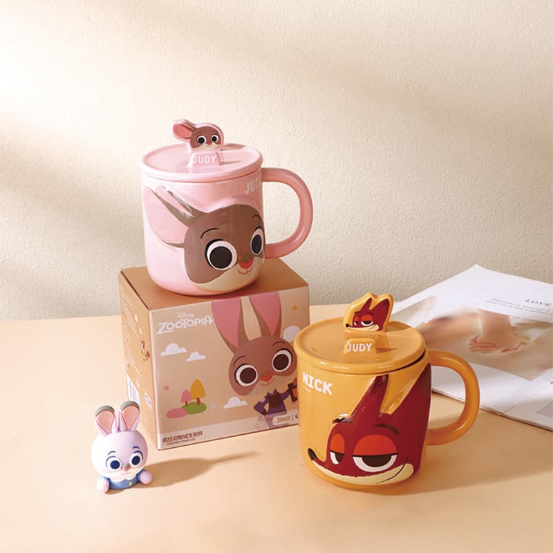 Genuine Disney Zootopia mug Nick embossed with lid stand couple ceramic water cup color box