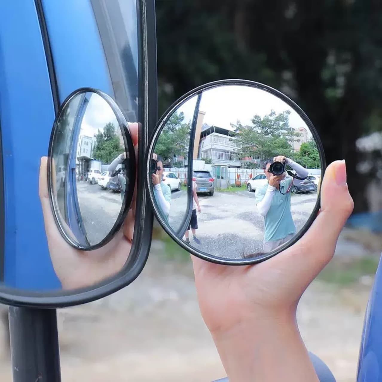 Small round rearview mirror for cars, thin convex mirror for buses and trucks, wide-angle blind spot mirror.