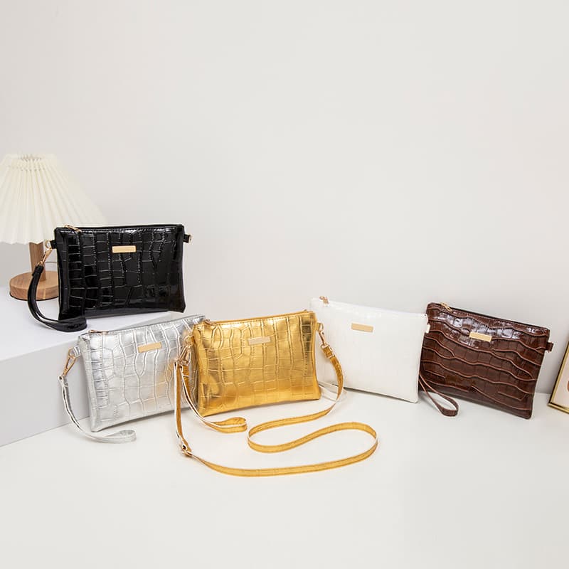 Classic Crocodile Pattern Envelope Shoulder Bag Casual Crossbody Bag Girl Purses Leisure Handbag New Style Single Shoulder Bag