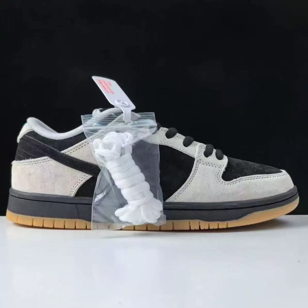 Cross-Border High Version Dunk SB Low-Top Skate Shoes Basketball Shoes Men's and Women's Shoes Couple Sneakers