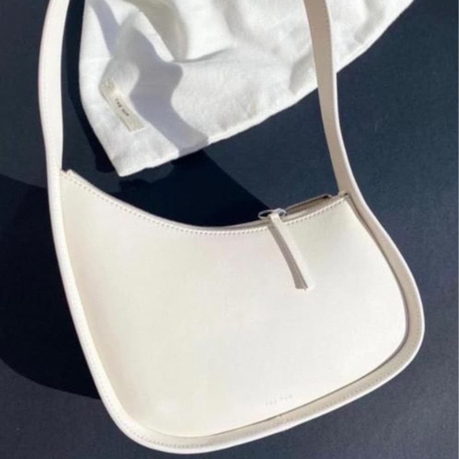 2025 New Moon Bag Kendall Jenner Style Genuine Leather Versatile Shoulder Bag Handbag Underarm Women's Bag High-End Half-Moon Bag