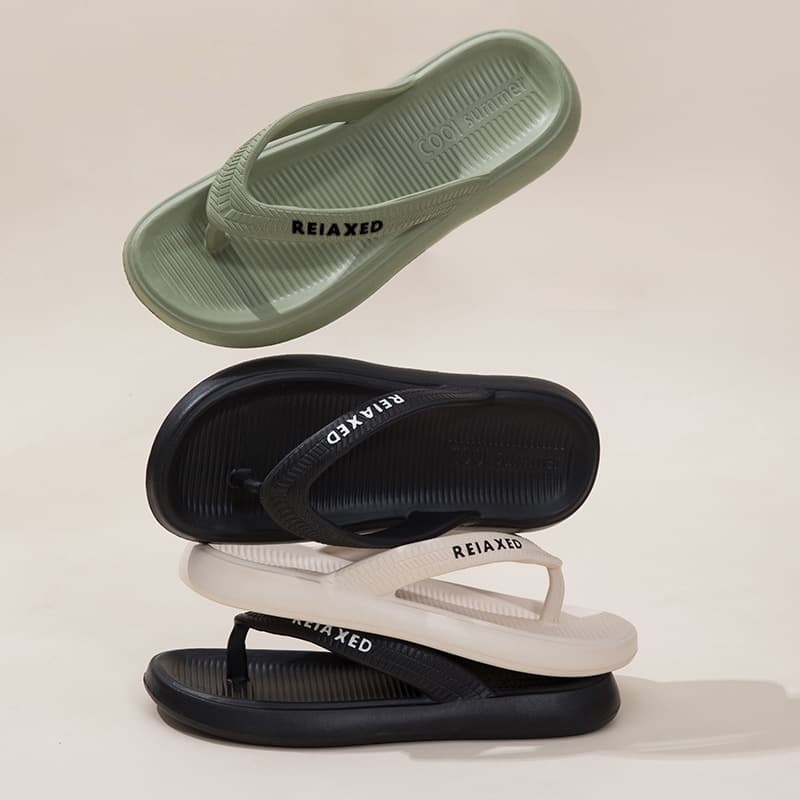 Men's Summer Flip Flops 2026 New Outdoor Soft Sole Casual Beach Sandals Couple Women's Slippers