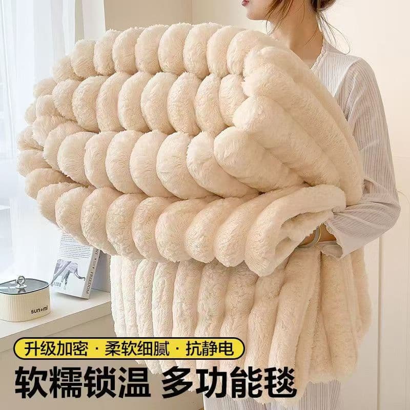 Rabbit Fleece Blanket Flannel Throw Blanket Cozy Versatile Coral Fleece Blanket Casual Sofa Thick Fleece Blanket
