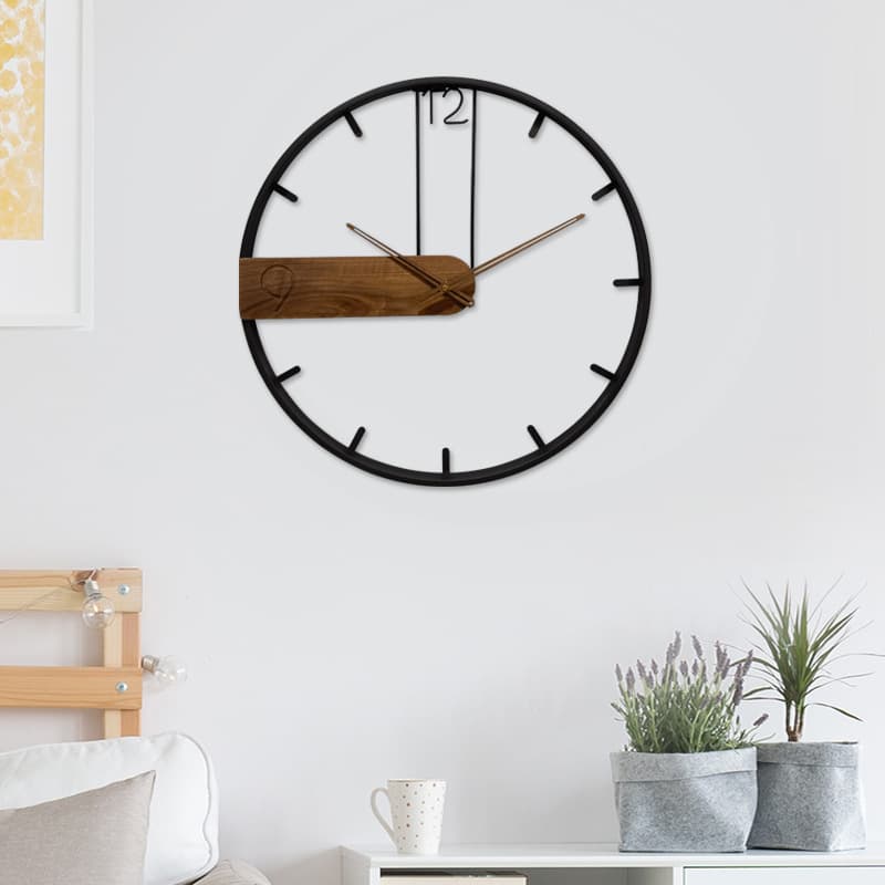 Nordic Home Mute Clock Internet Celebrity Living Room Fashion Creative Wall Clock Solid Wood Iron Light Luxury Art Wall Decoration Clock