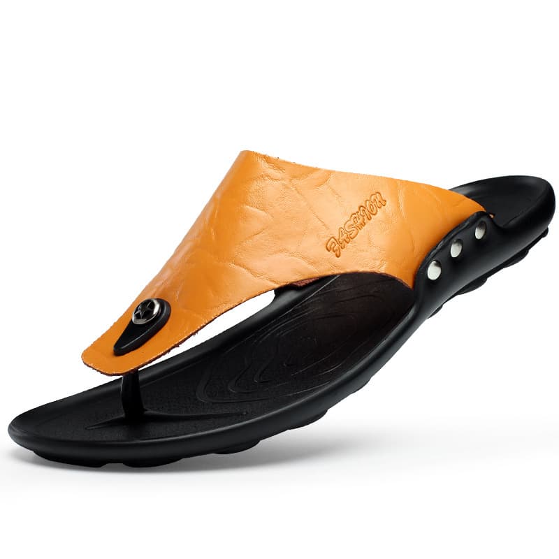 Trendy Summer Cross-Border Men's Flip Flops Soft-Soled Cropped Studded Beach Sandals Cow Leather Slippers For Adults