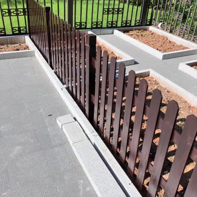 Outdoor solid wood anti-corrosion wooden fence fence for farm outdoor pasture special anti-corrosion and insect-proof durable various sizes