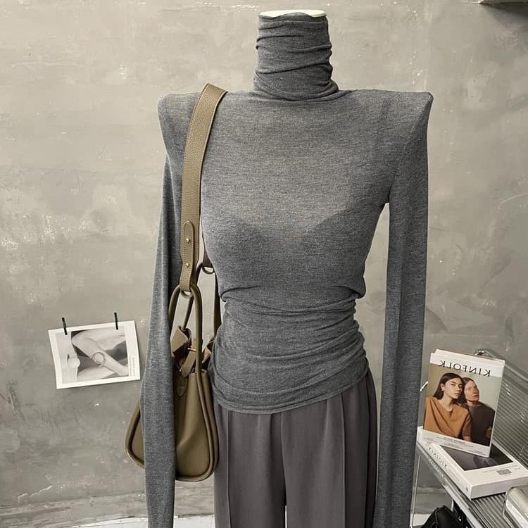 Slim and slightly sheer – basic roll-neck base layer top for women, high-neck long-sleeve T-shirt, solid color, tight-fitting inner top for autumn