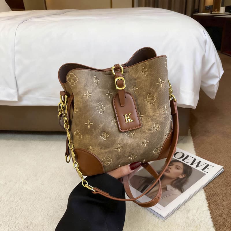 Premium Women's Bag 2026 New Retro Bucket Bag Versatile Fashionable Handbag Luxury Style Shoulder Crossbody Bag