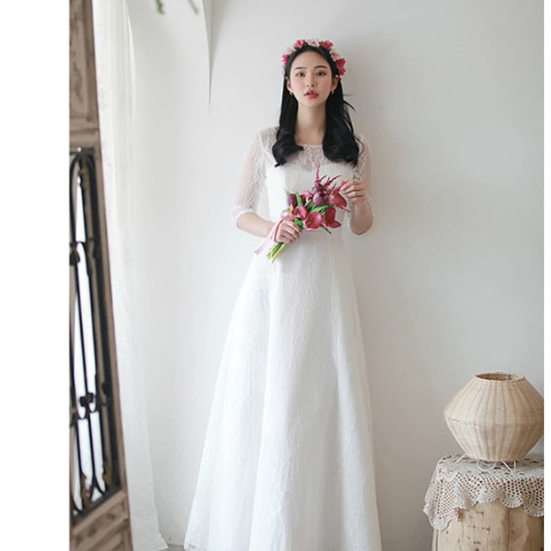 Plus Size Wedding Dress for 200 lbs, Satin V-Neck Open Back Lightweight Simple Travel Photography Slimming Wedding Gown