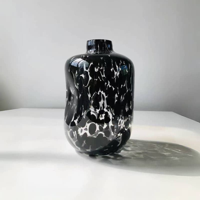 Simple Light Luxury Transparent Black Leopard Print Polka Dot Glass Vase for Dining Table Balcony Hydroponic Flower Arrangement Glazed Decorative Vessel