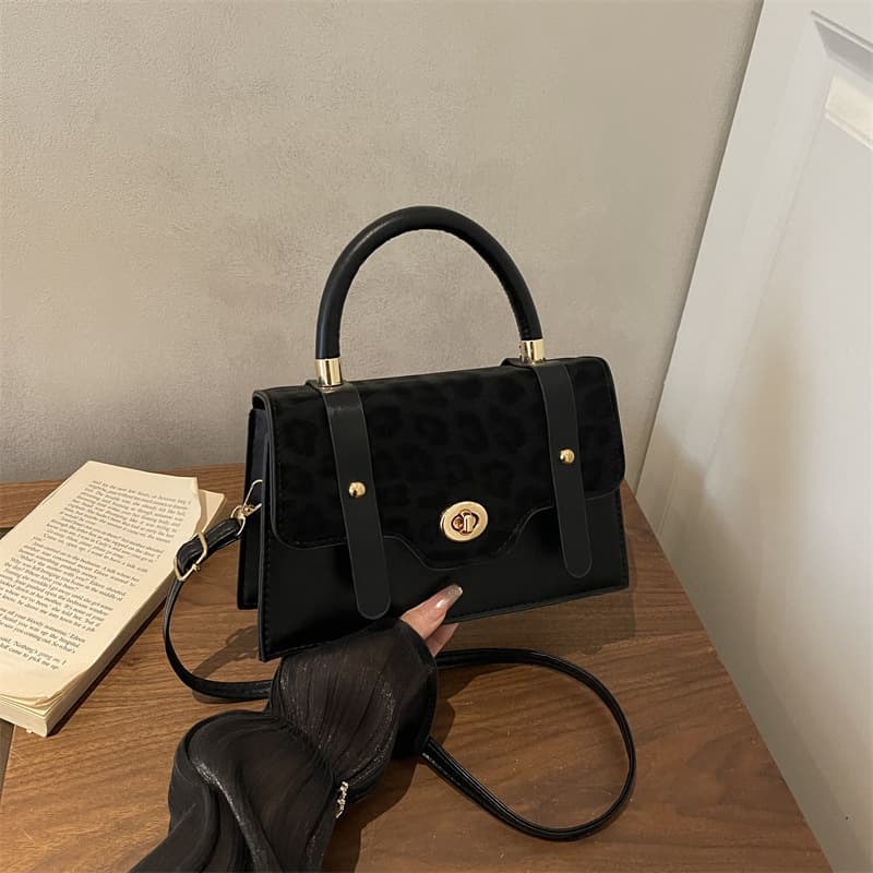 Leopard Print Women's Bag 2026 Fall New Minimalist Commuter Bag Daily Fashion Shoulder Crossbody Bag Light Luxury Niche