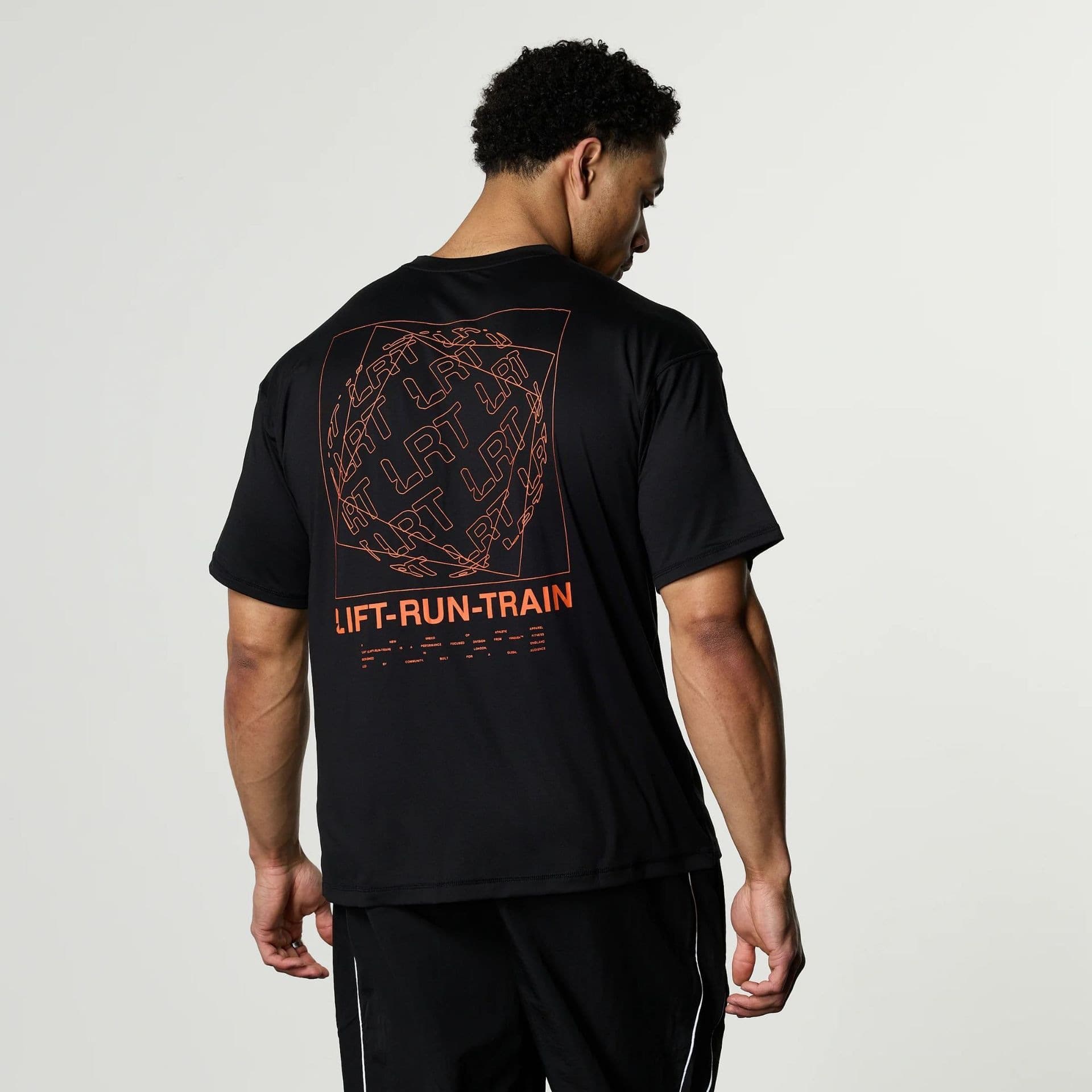VANQUISH Men's Oversized T-Shirt for Muscle Training, Cotton Loose Fit Casual Short Sleeve Workout Top