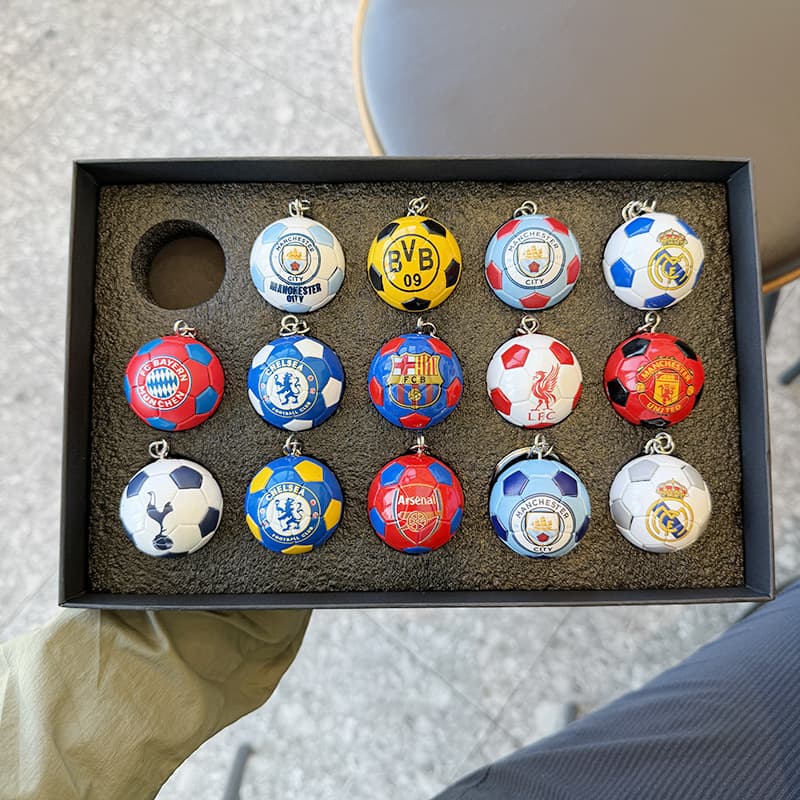 AC Milan Barcelona Real Madrid football model keychain jewelry Chelsea Paris Champions League fan keychain pendant