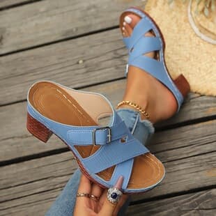 Comfortable Cross-Border Versatile Women's Shoes New Open-Toe with Strap, Export Soft-Soled Buckle Summer Cross Strap Chunky Heel Sandals for Women Large Size