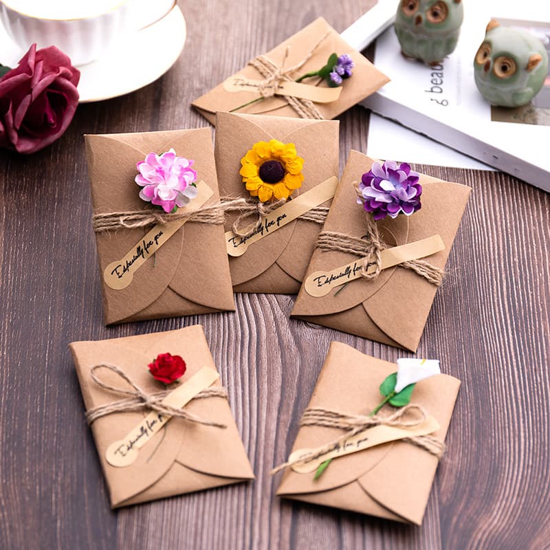 Retro Kraft Paper Dried Flower Creative DIY Greeting Card Festival Handmade Business Gift Box Small Note Cards for Giving