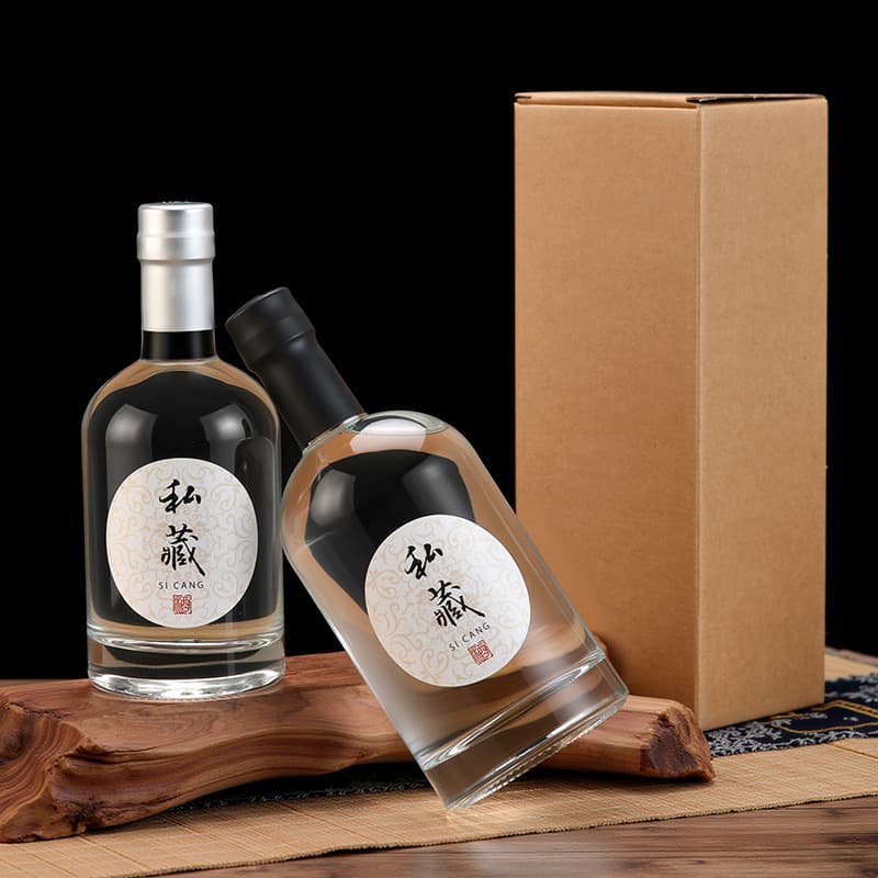 Custom-made 250ml~1000ml glass vodka, liquor, wine, whiskey, and other spirits bottles; airtight empty bottles.
