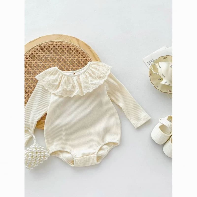 Baby Girl Lace Collar Bodysuit, Spring/Autumn Cotton Long-Sleeve Romper, Versatile Onesie